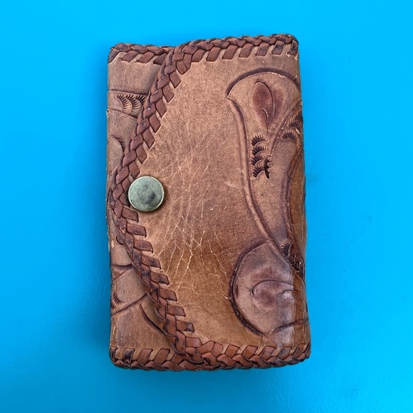 vintage Clifton’s hand tooled key wallet - Picture 4 of 15